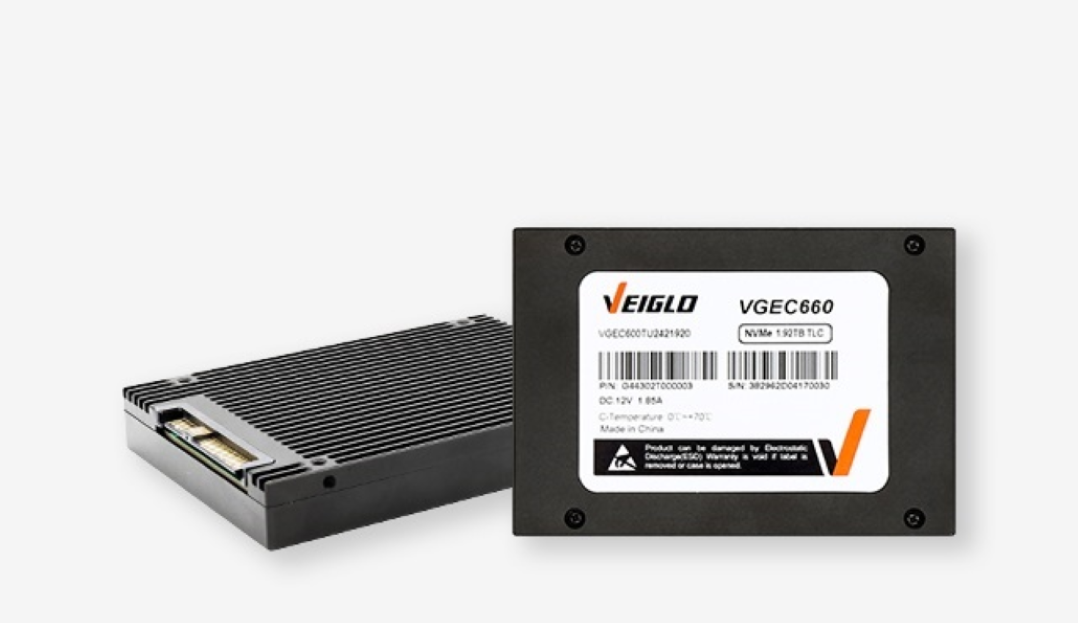 如何通过国产企业级SSD保障关键业务的数据安全与供应链自主可控？